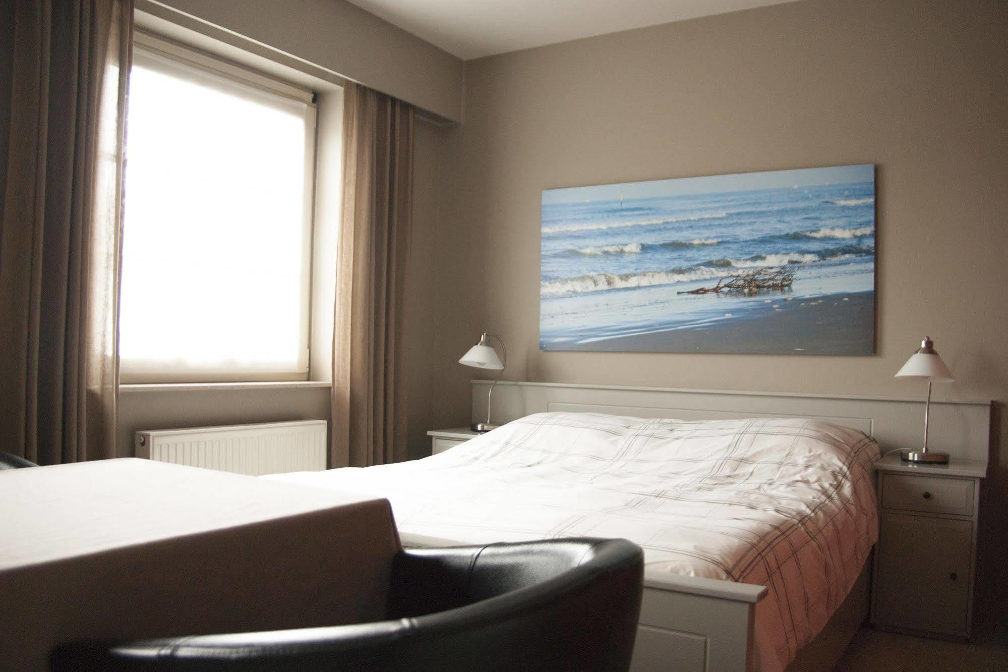 B&B The Beachhouse Oostduinkerke Esterno foto